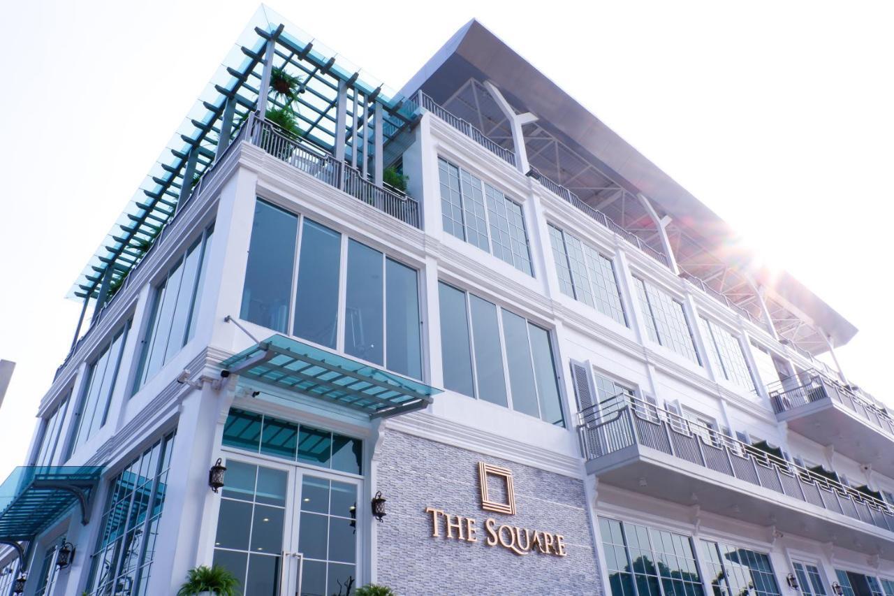 The Square 101 Hotel Bangkok Bagian luar foto