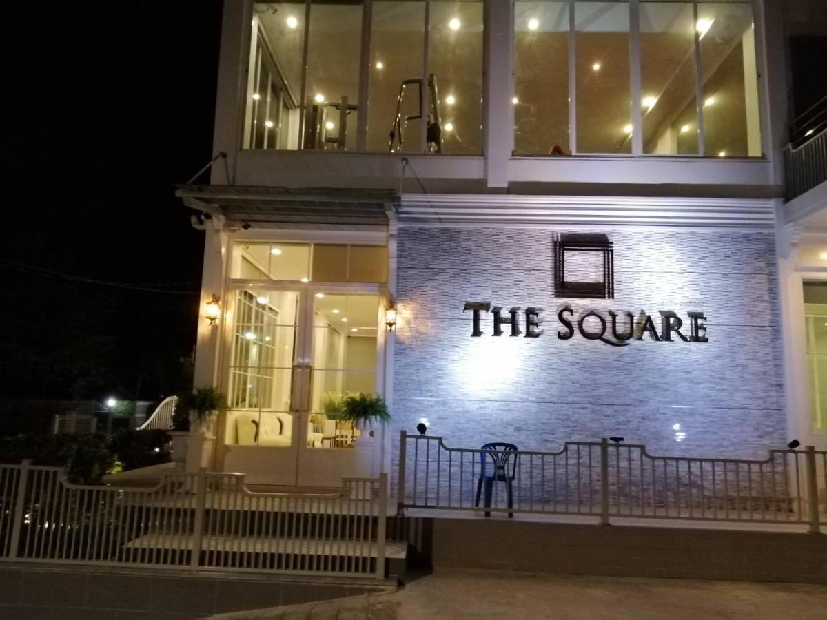 The Square 101 Hotel Bangkok Bagian luar foto