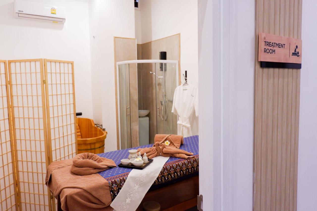 The Square 101 Hotel Bangkok Bagian luar foto